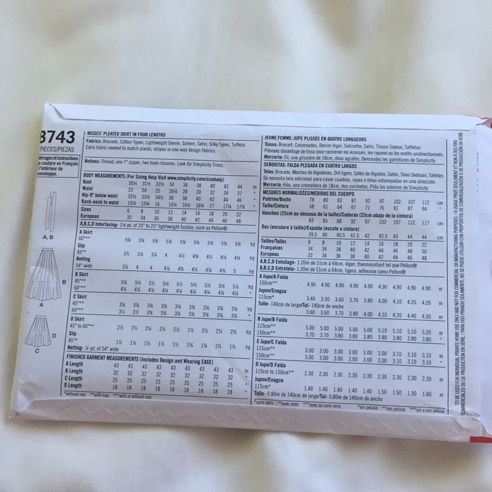 Simplicity Sewing Pattern - Picture 2 of 2